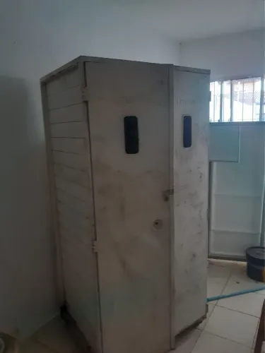 Armário freezer e mesa inox