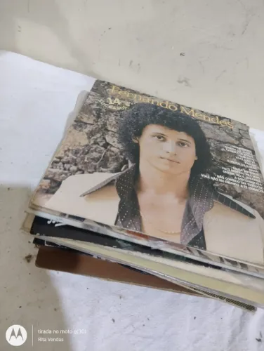 Lote de 42 discos antigos todos nacionais estilos mistos 