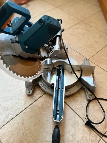 Serra Meia Esquadria 110v - Aluguel