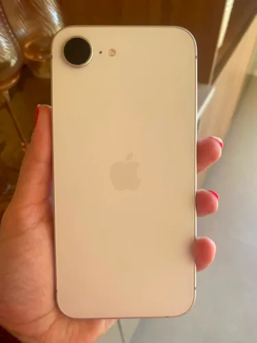 iPhone 16 e muito novo, todo original na garantia de fábrica