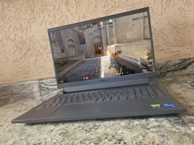 Notebook Gamer Dell G15 c/RTX 3050, Tela de 144hz, i5 11th, SSD 512gb e 8gb de ram