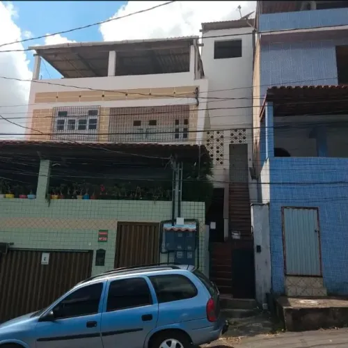 EXCELENTE CASA IAPI 5 QUARTOS