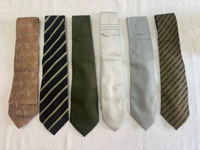 Desapego de Lote com 6 Gravatas Masculinas de Marcas Premium - Estado Impecável!