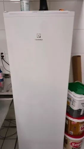 Freezer vertical inverter 234l electrolux