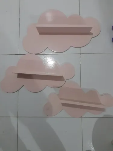 Kit 3 Nichos Prateleiras Nuvem Rosa - Ótimo Estado (Desapego)
