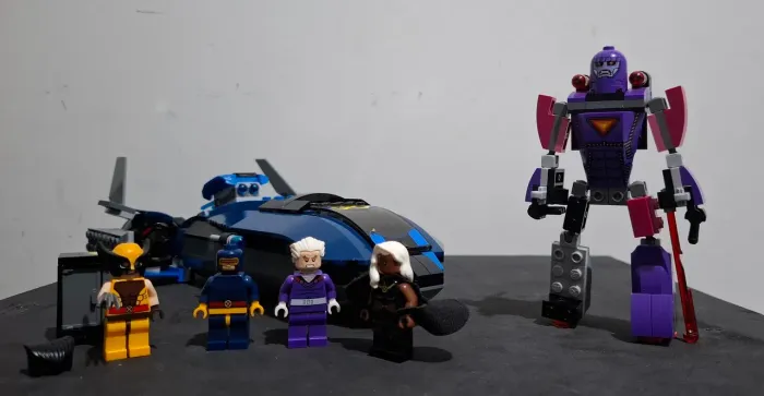 LEGO set 76022 X-men vs Sentinela