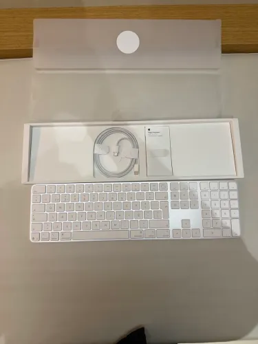 RARIDADE! Teclado Apple Magic Keyboard com ID digital em PORTUGUÊS