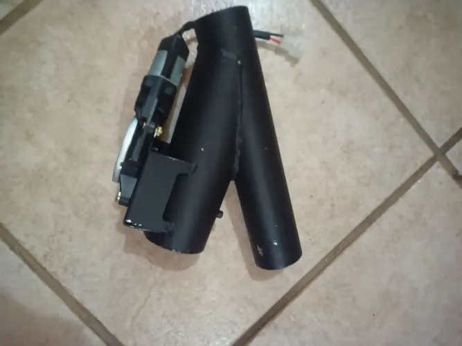 Difusor automotivo com acionamento via botão