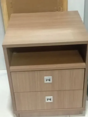 Mesa de cabeceira