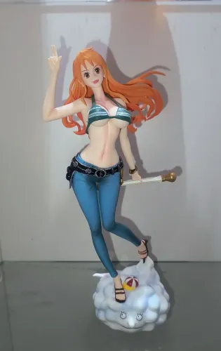 Figura Original Nami de One piece