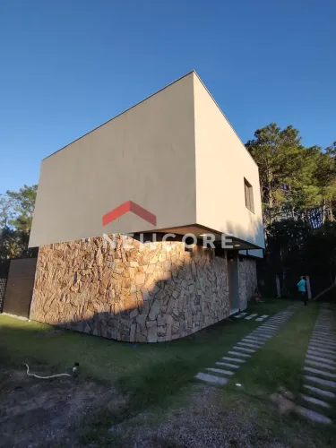 Casa de condomínio em Estrada Grp 280 - Praia da Barra - Garopaba/SC