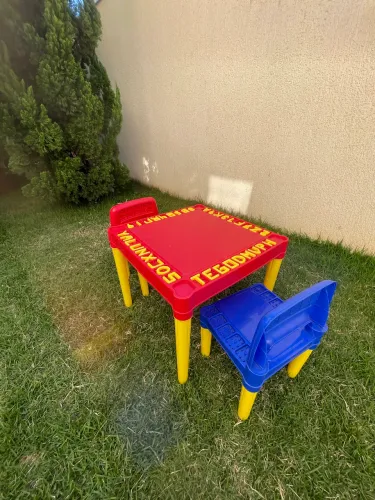 Mesa infantil