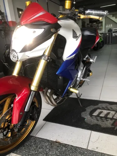 Moto esportiva
