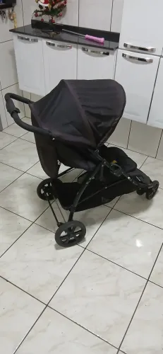 Carrinho de bebê galzerano
