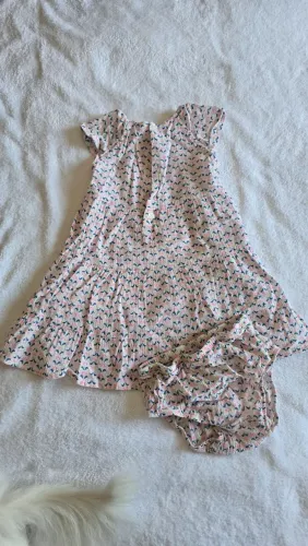 Vestido Infantil Carter's comprado nos EUA com Tapa Fralda
