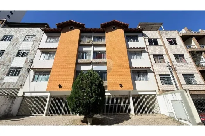Apartamento para locação de três quartos no Bom Pastor