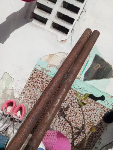 10 Piquetes de ferro de 1,20 Cm pé de galinha
