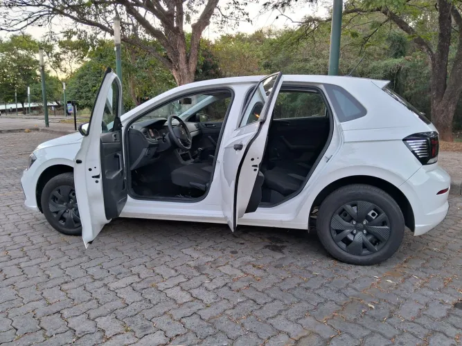 Volkswagen Polo Track 1.0 Flex 12V 5P 2024