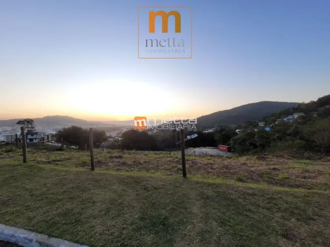 Terreno à Venda em Itacorubi, Florianópolis - SC