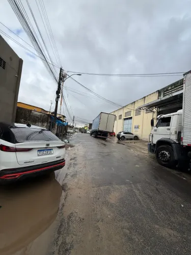 GALPÕES PRÓXIMOS A CEASA 