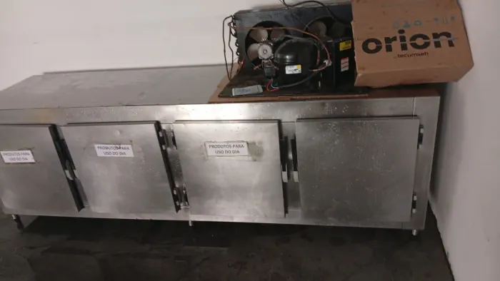 Vendo bancada industrial