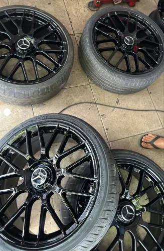 Rodas Mercedes AMG 20?