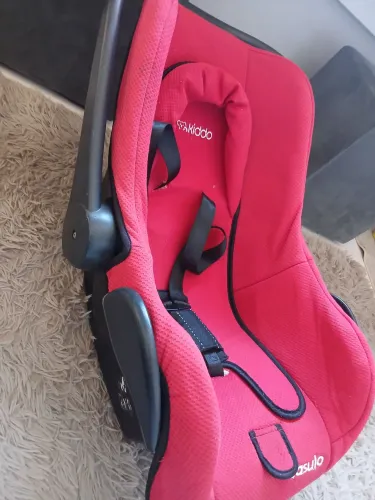 Bebê conforto kiddo usado