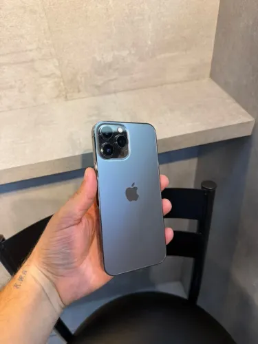 iPhone 13 Pro Max 128GB bateria 84%