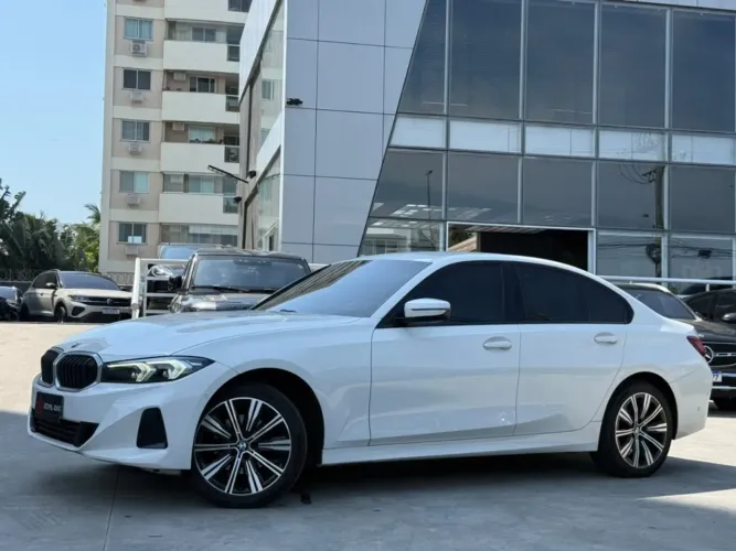 BMW 320I A 2.0 Turbo/activeflex 16V 184cv 4P 2023