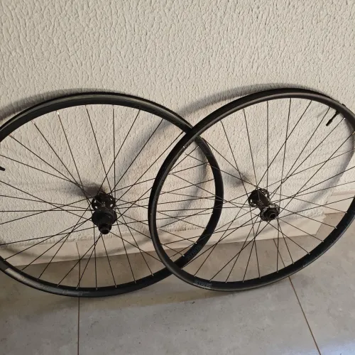 Rodas 29 Stans arch mk4 cubos goldix 370