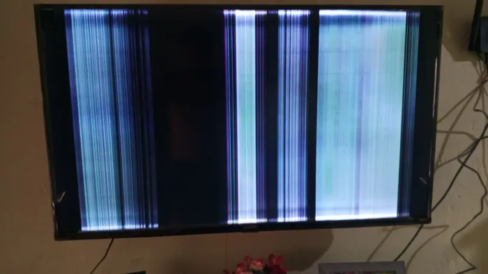 Smartv Semp Roku TV 43 polegadas (com defeito)