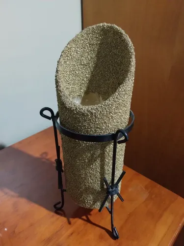 Vaso decorativo com suporte