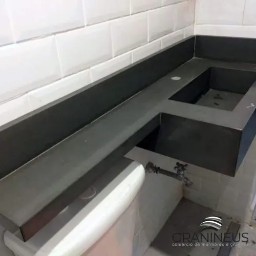 Banheiro em mármore e granito bancada