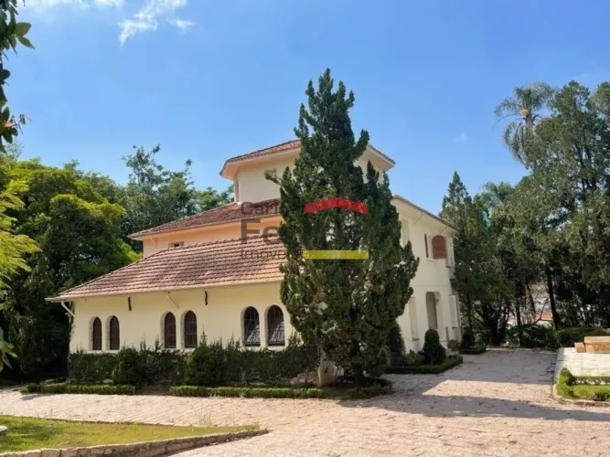 Casa Colonial Para Alugar - Exclusiva - 3.884m² de Terreno no Pé da Serra da Cantareira