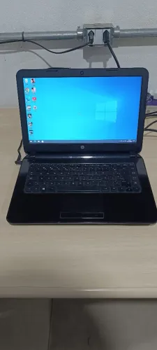 Notebook hp i3 4°geração com HD 500GB 4GB RAM único detalhe e a bateria que não está boa.