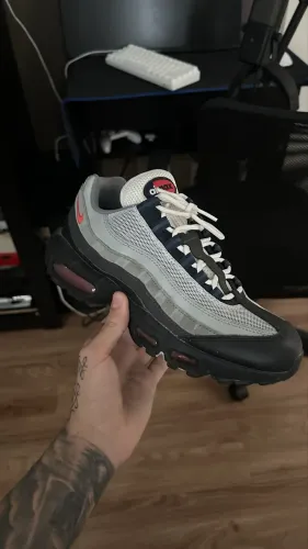 air max 95 track red