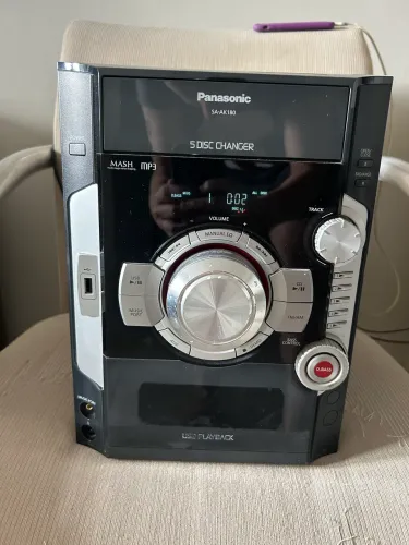 Som Panasonic + 2 caixas de som
