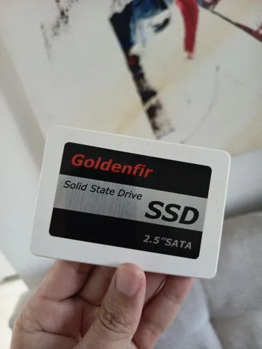 SSD 1 TB peça única