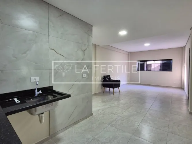 Kitnet com 1 Dormitório, 35 m², aluguel de R$ 1.600 + Seguradoras - Boqueirão, Curitiba (P