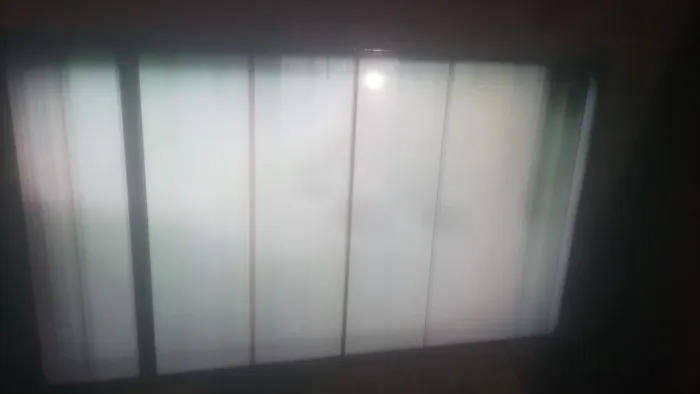 Tv lG polegadas 50" retirada de peças modelo na foto tem o controle original 