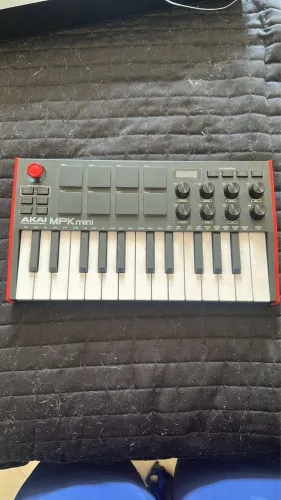MIDI AKAI MPK MINI