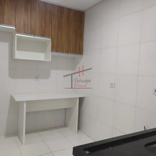 Sobrado em Condomínio com 2 suítes 64,00 m²