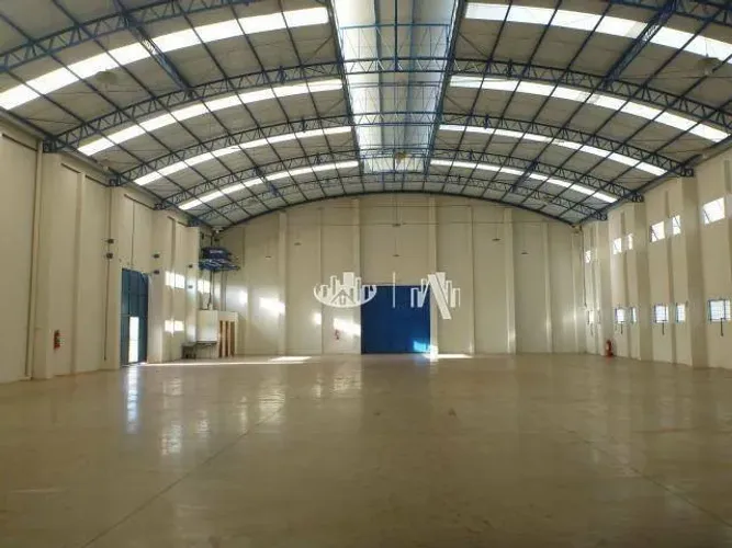 Barracão para alugar, 1400 m² por R$ 15.000,00/mês - Indústrias Leves - Londrina/PR