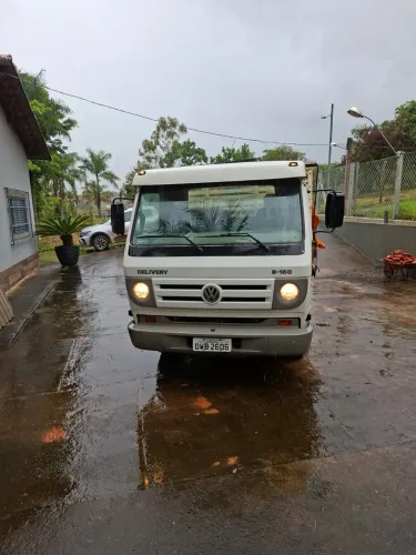 Vende se caminhão
