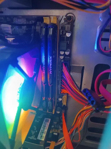 8gb de memória ram DDR3 (2x4) HiperX