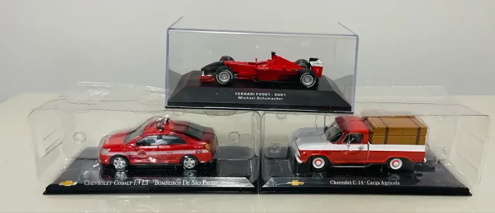 Miniatura Miniaturas Metal Ferrari F1 Schumacher / Chevrolet Cobalt / Chevrolet C14 1/43