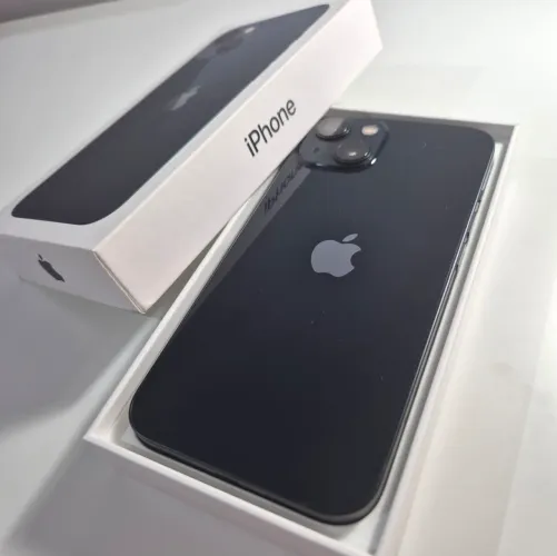 iPhone 13 (256GB)
