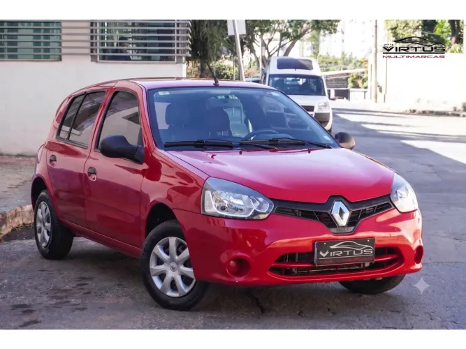 Renault Clio Sed. Expression Hi-flex 1.0 16V 4P 2013