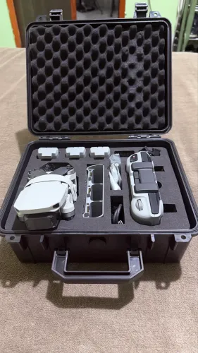 DJI Mini 2 SE Fly More Combo - Cinza | Excelente Estado