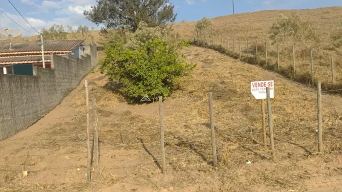OPORTUNIDADE IMPERDÍVEL, LOTE À VENDA na Cruz Vera em Paraisópolis - MG